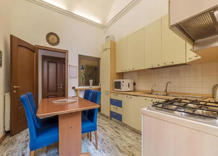 Guesthost - Piazza Vittorio Exclusive Apartment